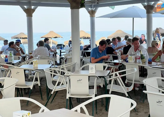 Apartament Mansion Beachfront - Apartments With Sea Views