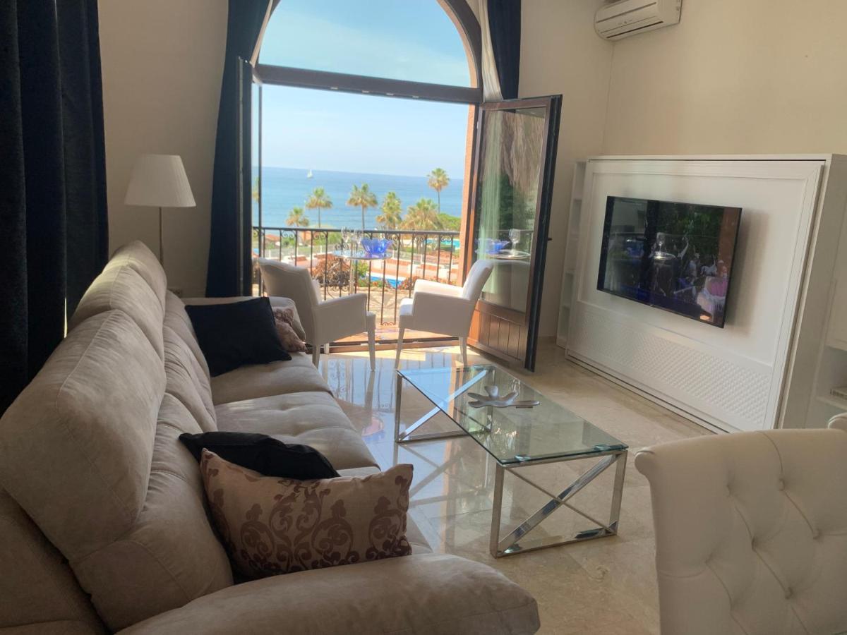 Mansion Beachfront - With Sea Views