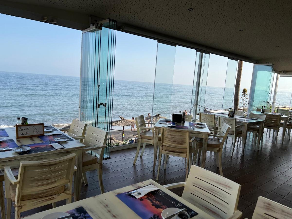 Mansion Beachfront - With Sea Views *